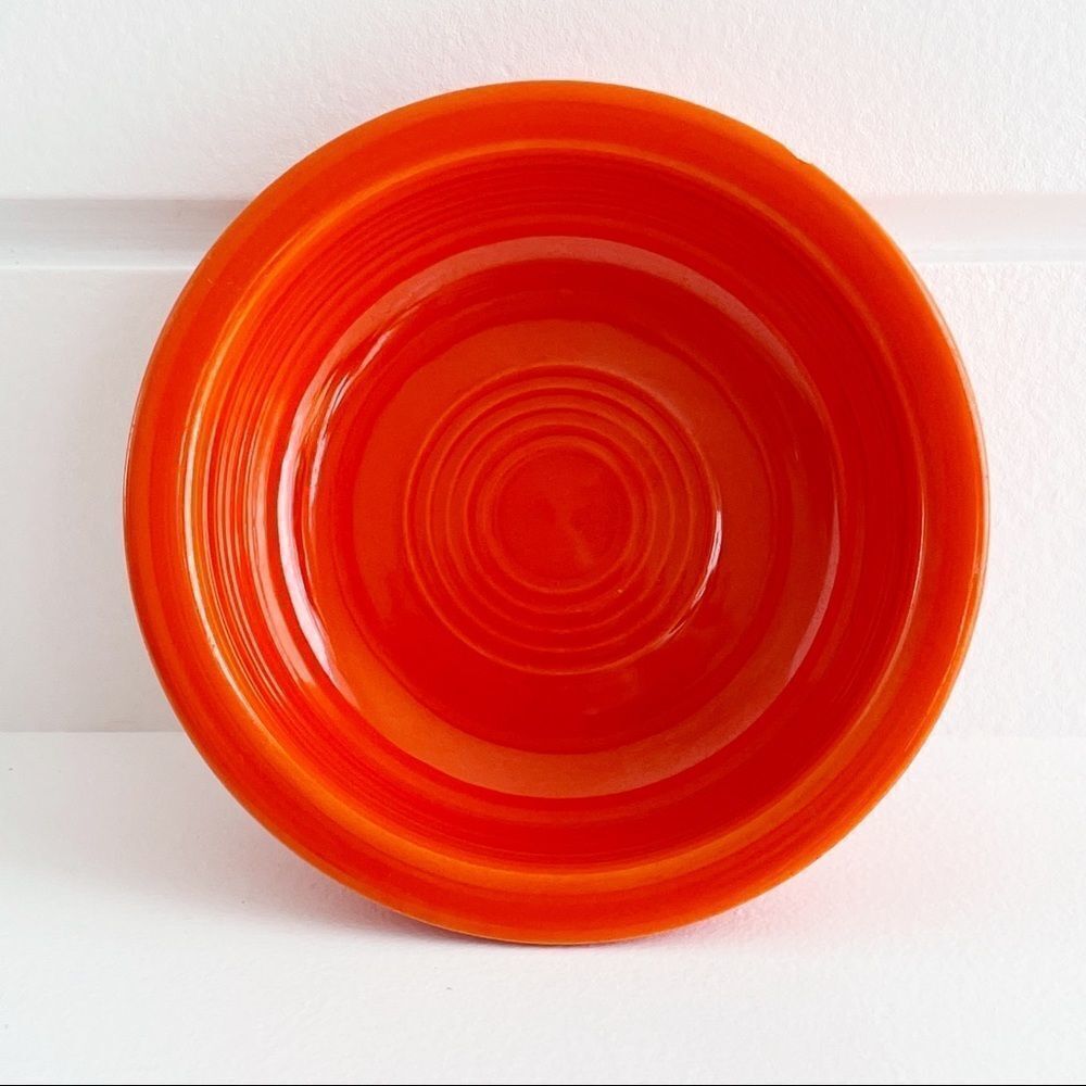 Fiesta Vintage Original Radioactive Red 5-1/4” Fruit Bowl